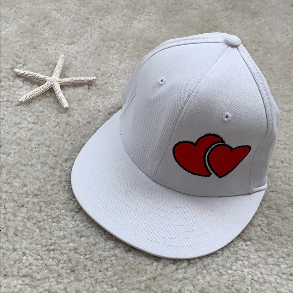WHITE Heart SnapBack Top Wear hat NEW CUSTOM LIDS